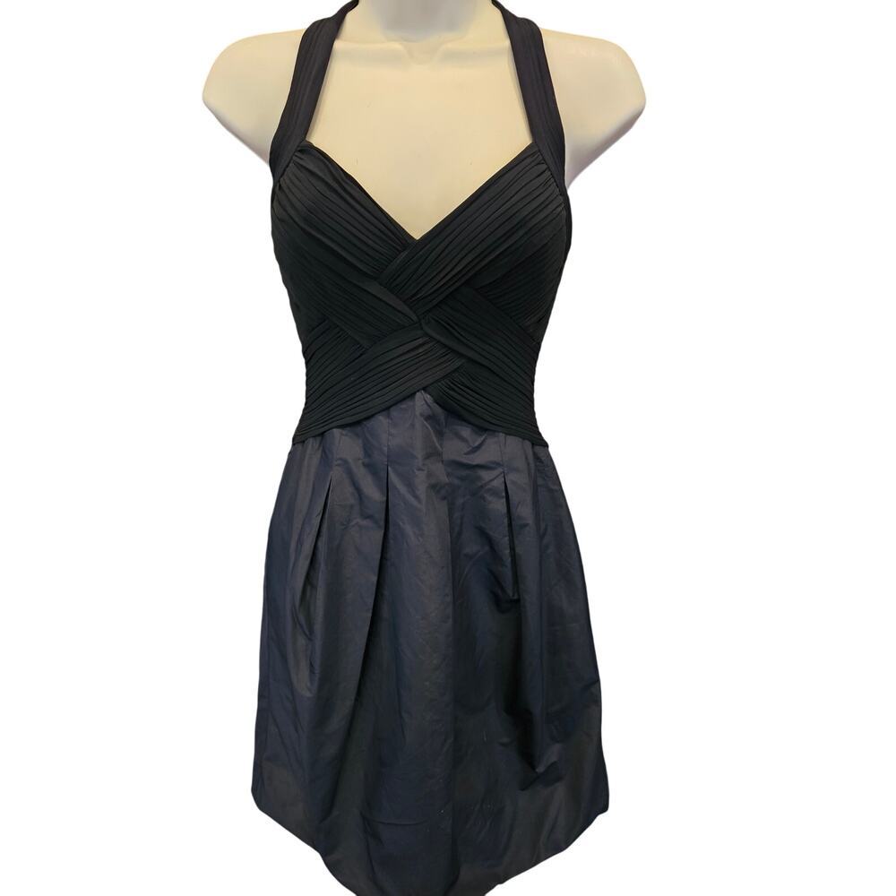 NWT BCBG bubble lattice halter little black dress size 2 320$ MSRP chic formal